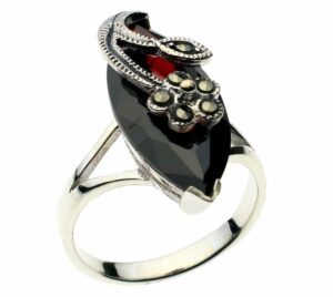 Silver Ring Marcasite Garnet
