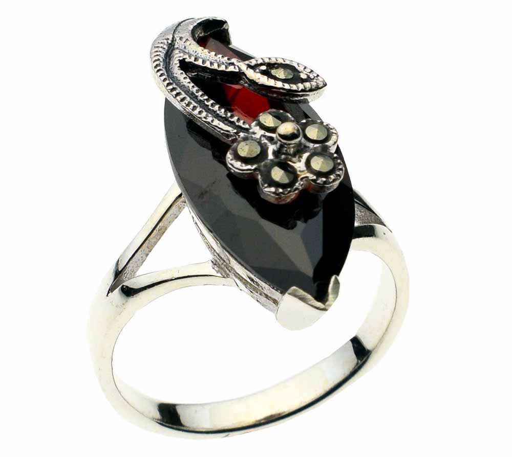 Silver Ring Marcasite Garnet