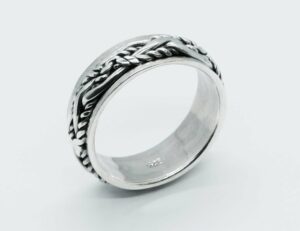 Silver Ring Band Rope Design