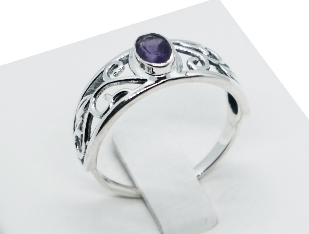 Silver Ring Oval Cut Amethyst