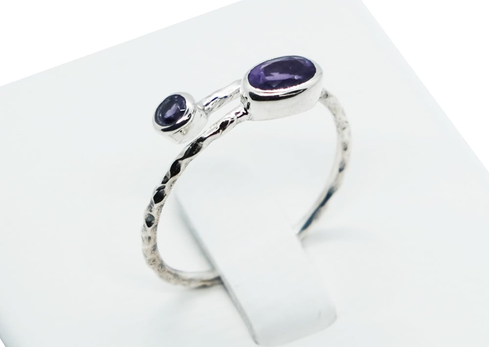 Silver Ring Twist Cut Amethyst