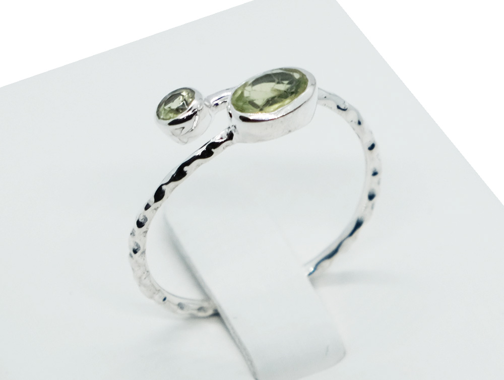 Silver Ring Twist Cut Peridot