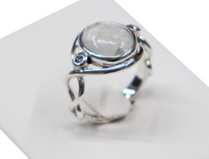 Silver Ring Twist Moonstone Adjustable