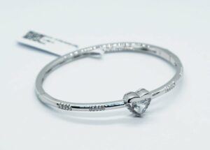 Fashion Bangle Heart