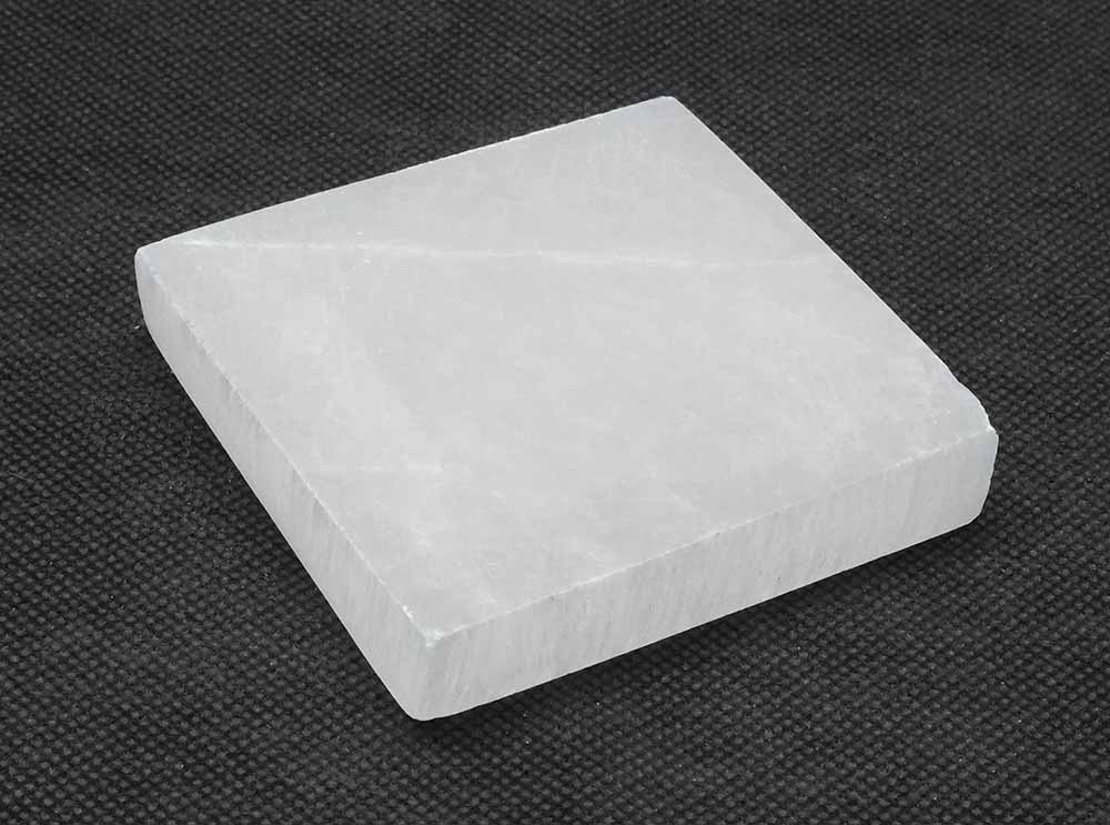 Selenite Charging Plate Square 7cm