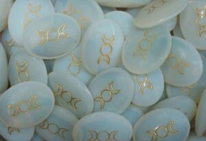 Palmstone Triplemoon Opalite 3.3X4.3cm
