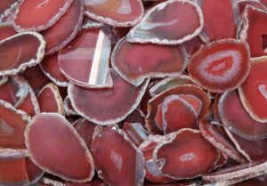 Stone Agate Slice Red 4-6cm