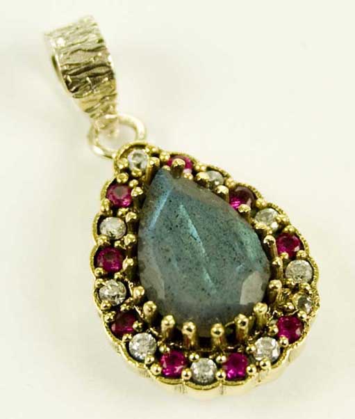 Silver Pendant Labradorite
