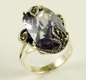 Silver Ring Rectangle Amethyst