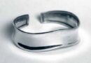 Silver Bangle Plain Wavy