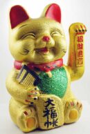 Cat Waving Ceramic L6 Inch