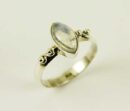 Ring Silver Raised Moonstone Stone