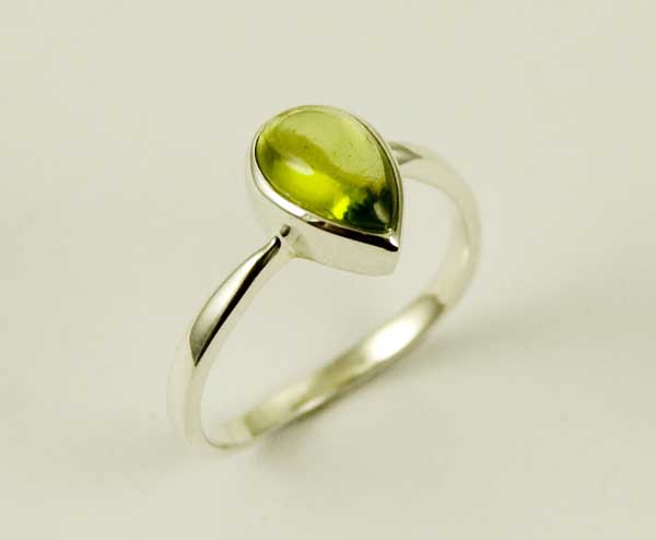 Ring Silver Peridot Plain Tear Drop