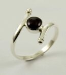 Ring Silver Swirly Garnet