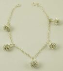 Bracelet With 5 Balls 8mm White