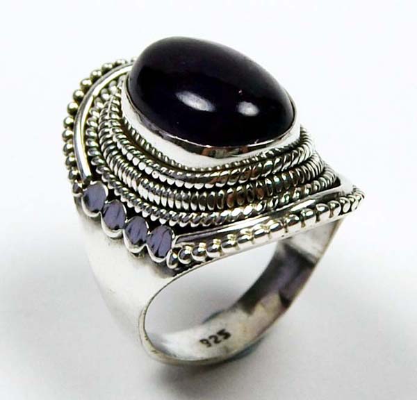 Ring Silver Oval Stone Amethyst
