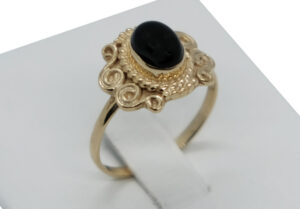 Gold PL Ring Oval Onyx
