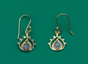 Gold Plated Earring Pear Moonstone